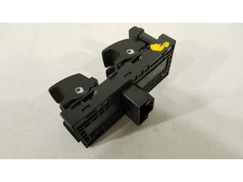 Recambio de mando elevalunas delantero izquierdo para seat arona (kj7, kjp) 1.0 tgi referencia OEM IAM 5G0959857F  