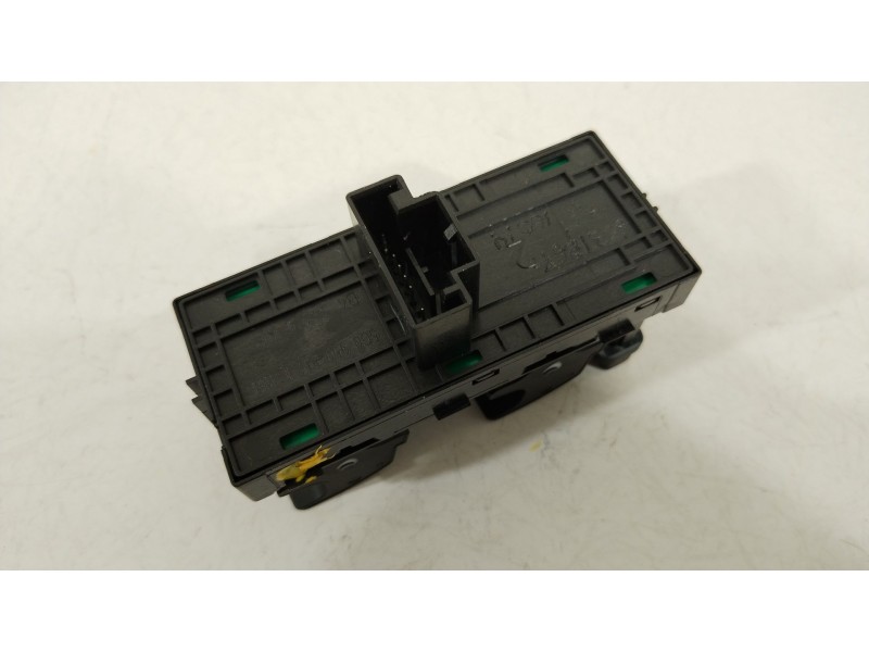 Recambio de mando elevalunas delantero izquierdo para seat arona (kj7, kjp) 1.0 tgi referencia OEM IAM 5G0959857F  