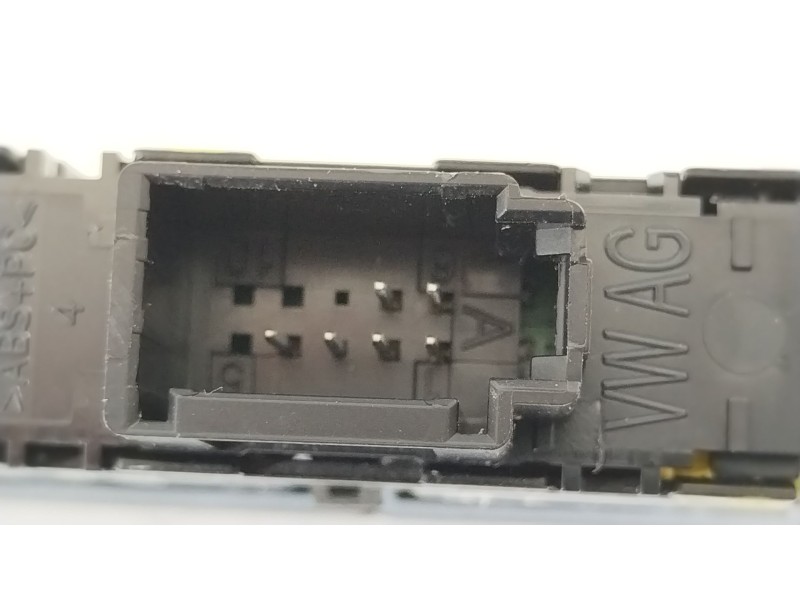 Recambio de mando multifuncion para seat arona (kj7, kjp) 1.0 tgi referencia OEM IAM 6F0927137E  