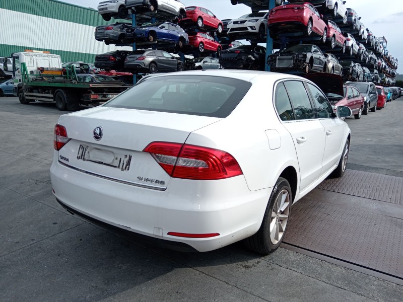 skoda superb ii (3t4) del año 2014