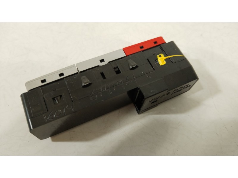 Recambio de interruptor para seat arona (kj7, kjp) 1.0 tgi referencia OEM IAM 575035624  