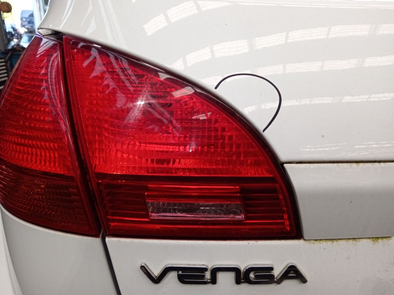 Recambio de piloto trasero izquierdo en porton para kia venga (yn) 1.4 cvvt referencia OEM IAM   