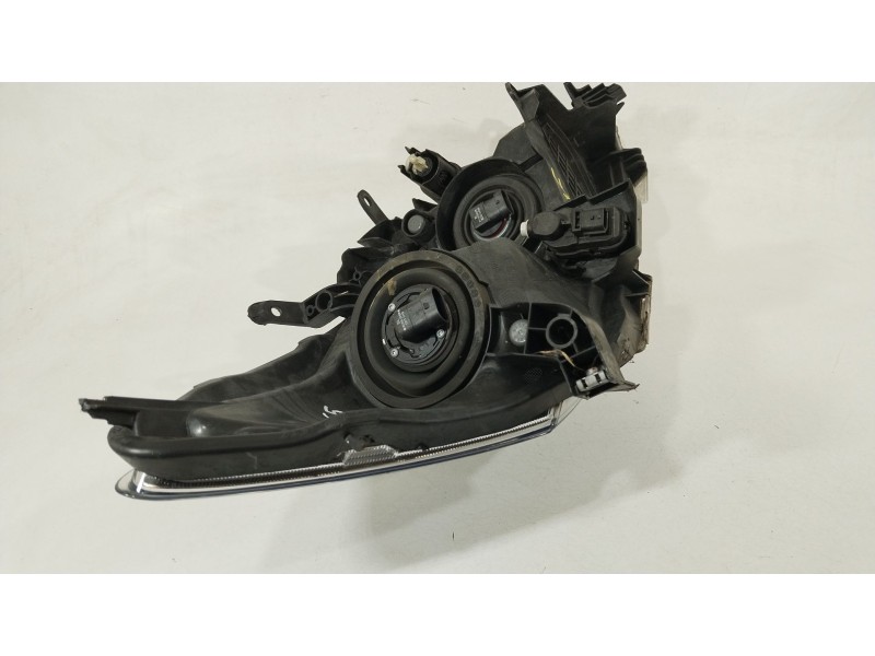 Recambio de faro izquierdo para toyota auris (_e15_) 1.4 d-4d (nde150_) referencia OEM IAM 8117002540 89904523 