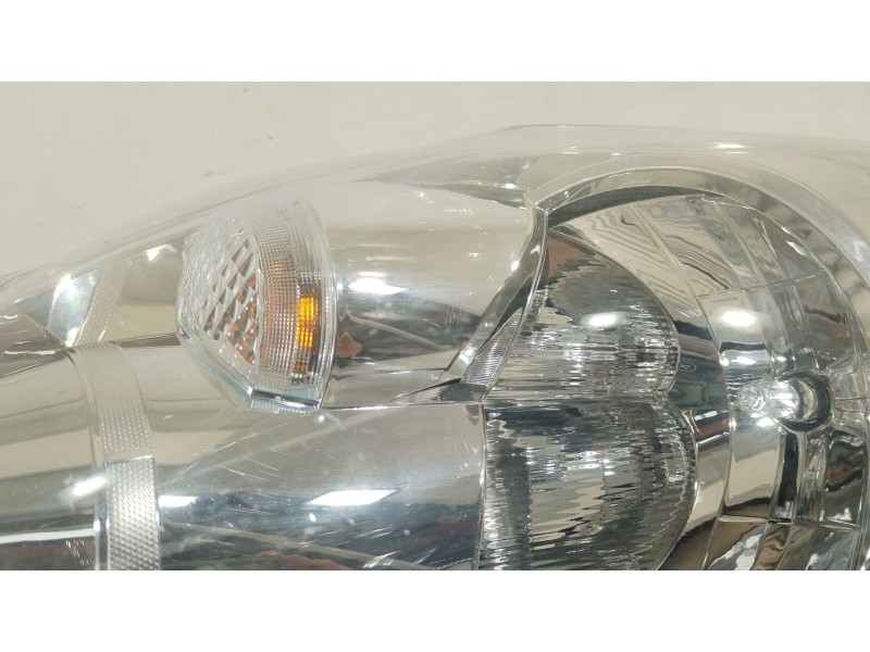 Recambio de faro izquierdo para toyota auris (_e15_) 1.4 d-4d (nde150_) referencia OEM IAM 8117002540 89904523 