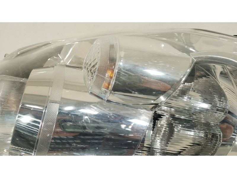 Recambio de faro izquierdo para toyota auris (_e15_) 1.4 d-4d (nde150_) referencia OEM IAM 8117002540 89904523 