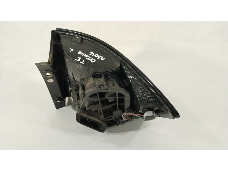 Recambio de piloto trasero izquierdo para skoda fabia combi active referencia OEM IAM 6V6945095 62422001 6V9945257