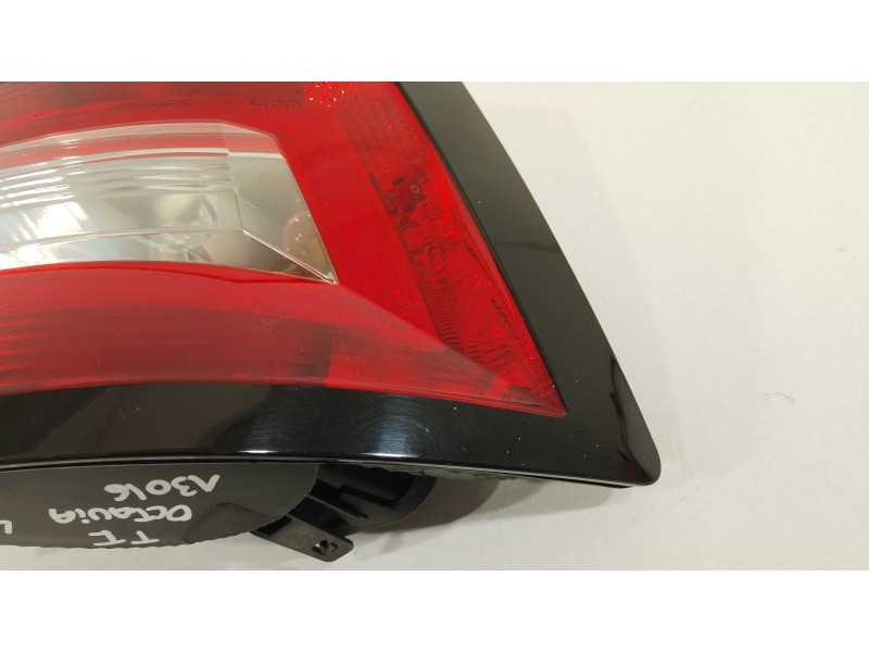 Recambio de piloto trasero izquierdo para skoda fabia combi active referencia OEM IAM 6V6945095 62422001 6V9945257