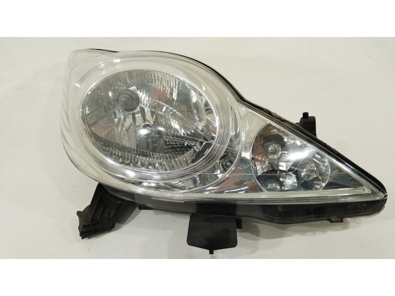 Recambio de faro derecho para peugeot 107 (pm_, pn_) 1.0 referencia OEM IAM 811100H030 89033104 