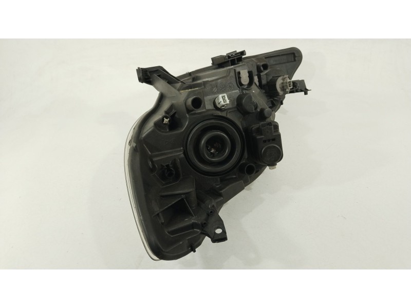 Recambio de faro derecho para peugeot 107 (pm_, pn_) 1.0 referencia OEM IAM 811100H030 89033104 