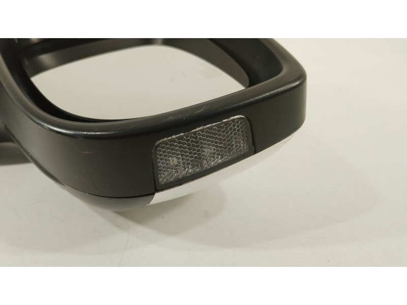 Recambio de retrovisor derecho para mazda 3 lim. () center-line referencia OEM IAM BJE469121D  