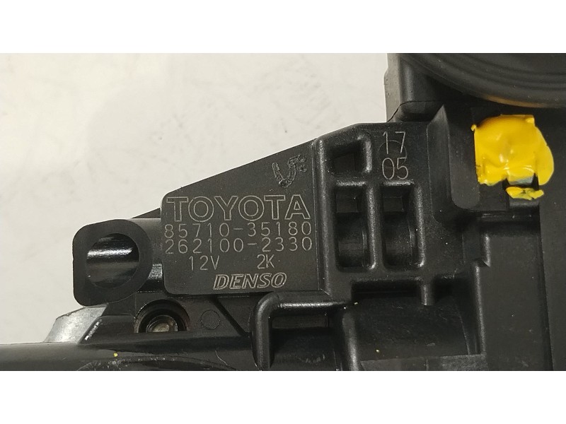Recambio de elevalunas delantero derecho para toyota corolla (e15) high referencia OEM IAM 8571035180 2621002330 