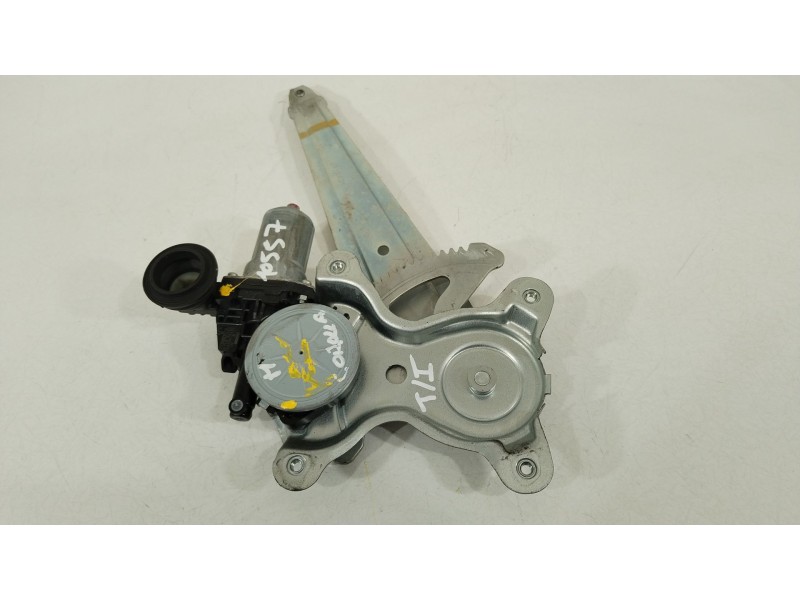 Recambio de elevalunas trasero izquierdo para toyota corolla (e15) high referencia OEM IAM 8571035180  