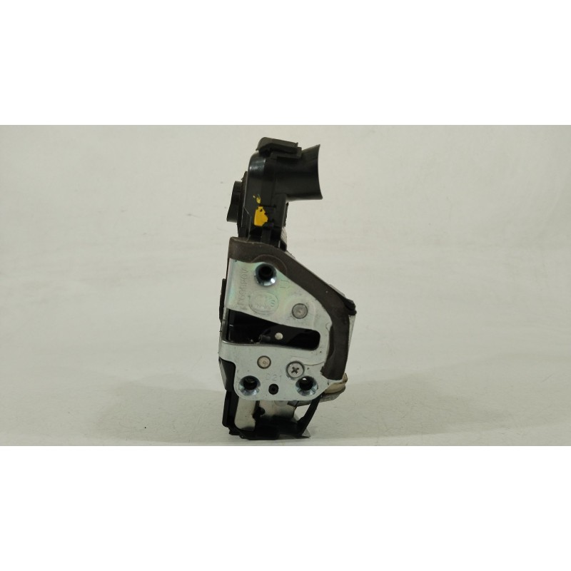 Recambio de cerradura puerta delantera derecha para toyota corolla (e15) high referencia OEM IAM 6903042221 4F80218230 