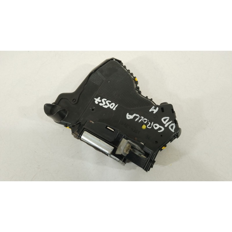 Recambio de cerradura puerta delantera derecha para toyota corolla (e15) high referencia OEM IAM 6903042221 4F80218230 