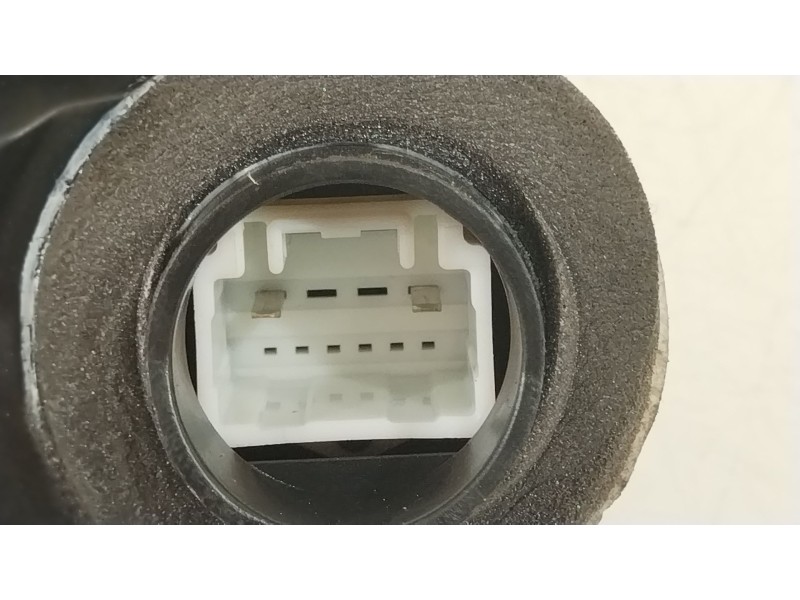 Recambio de cerradura puerta trasera izquierda para toyota corolla (e15) high referencia OEM IAM 6906042021 2C8021917 