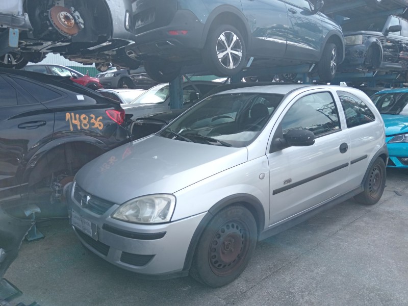 opel corsa c (x01) del año 2002