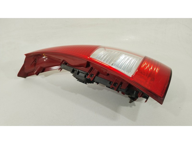 Recambio de piloto trasero izquierdo para citroën c3 i (fc_, fn_) 1.4 hdi referencia OEM IAM 6350X5  