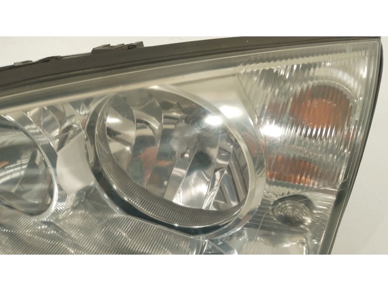 Recambio de faro izquierdo para ford mondeo iii (b5y) 2.0 tdci referencia OEM IAM 1S7113006AL 0301174201 
