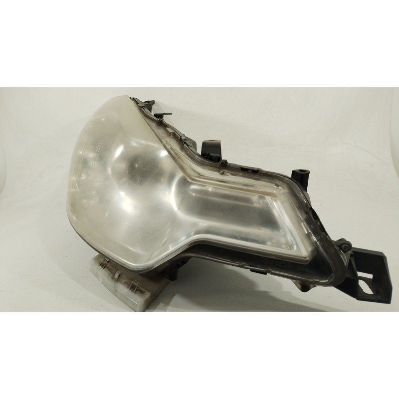 Recambio de faro derecho para citroën c-crosser (vu_, vv_) 2.2 hdi referencia OEM IAM 6206N3 W3T162718722 