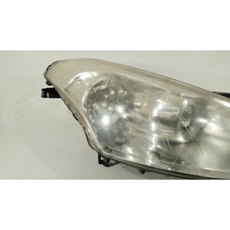 Recambio de faro derecho para citroën c-crosser (vu_, vv_) 2.2 hdi referencia OEM IAM 6206N3 W3T162718722 