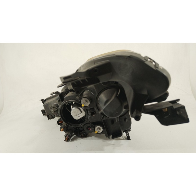 Recambio de faro derecho para citroën c-crosser (vu_, vv_) 2.2 hdi referencia OEM IAM 6206N3 W3T162718722 