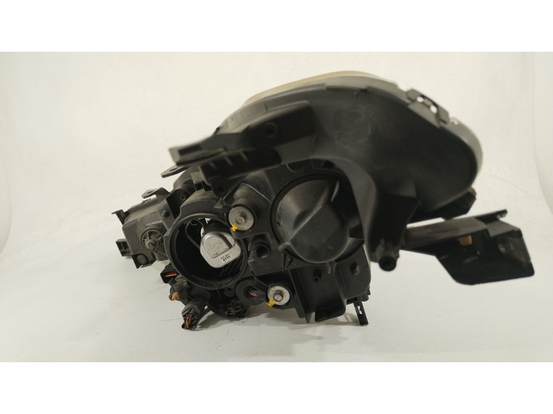 Recambio de faro derecho para citroën c-crosser (vu_, vv_) 2.2 hdi referencia OEM IAM 6206N3 W3T162718722 