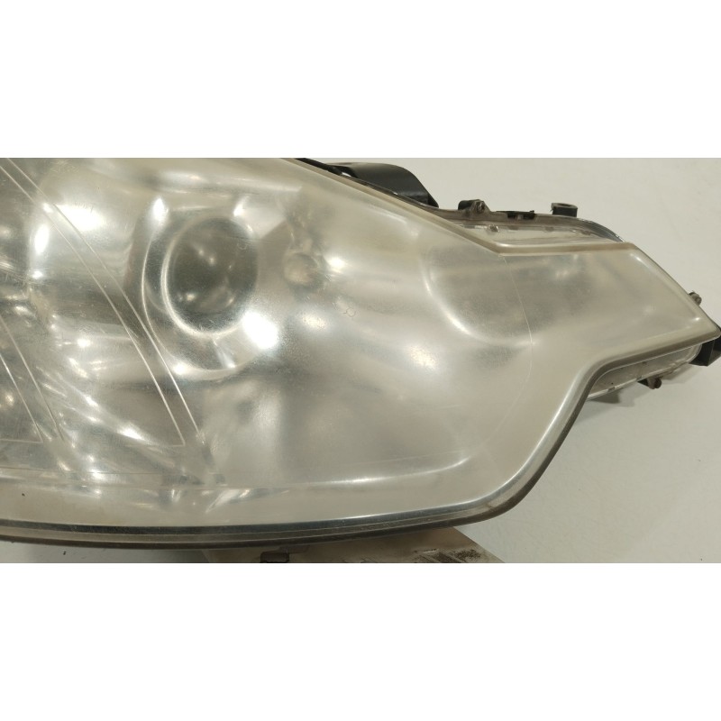 Recambio de faro derecho para citroën c-crosser (vu_, vv_) 2.2 hdi referencia OEM IAM 6206N3 W3T162718722 