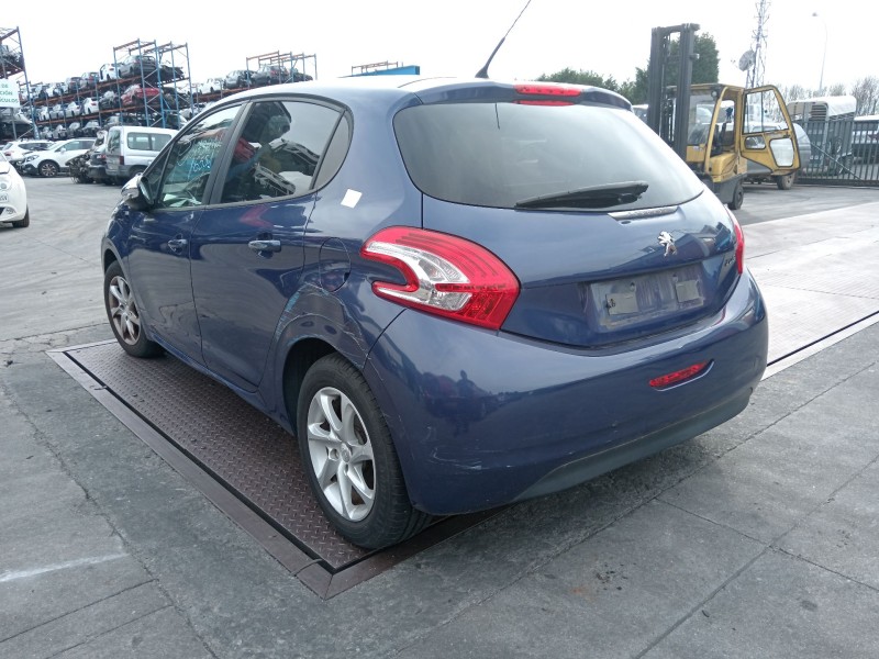peugeot 208 i (ca_, cc_) del año 2014