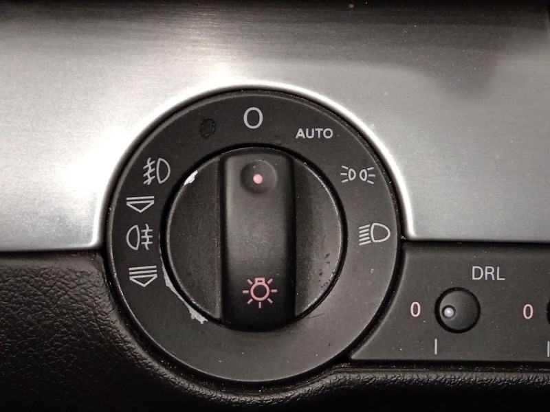 Recambio de mando luces para audi a4 b7 (8ec) 2.0 tdi quattro referencia OEM IAM 8E0941531D  