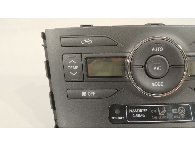 Recambio de mando climatizador para toyota auris (_e15_) 1.8 hybrid (zwe150_) referencia OEM IAM 5590002350  