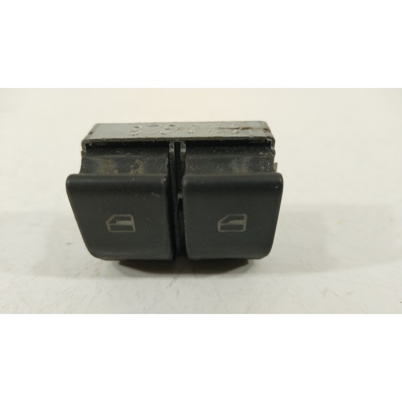 Recambio de mando elevalunas delantero izquierdo para volkswagen polo iv (9n_, 9a_) 1.6 16v referencia OEM IAM 6Q0959858  