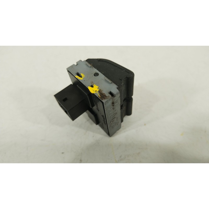 Recambio de mando elevalunas delantero izquierdo para volkswagen polo iv (9n_, 9a_) 1.6 16v referencia OEM IAM 6Q0959858  