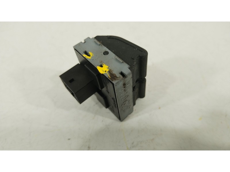 Recambio de mando elevalunas delantero izquierdo para volkswagen polo iv (9n_, 9a_) 1.6 16v referencia OEM IAM 6Q0959858  