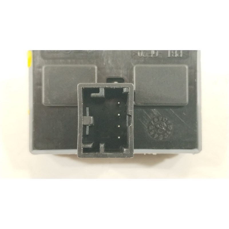 Recambio de mando elevalunas delantero izquierdo para volkswagen polo iv (9n_, 9a_) 1.6 16v referencia OEM IAM 6Q0959858  