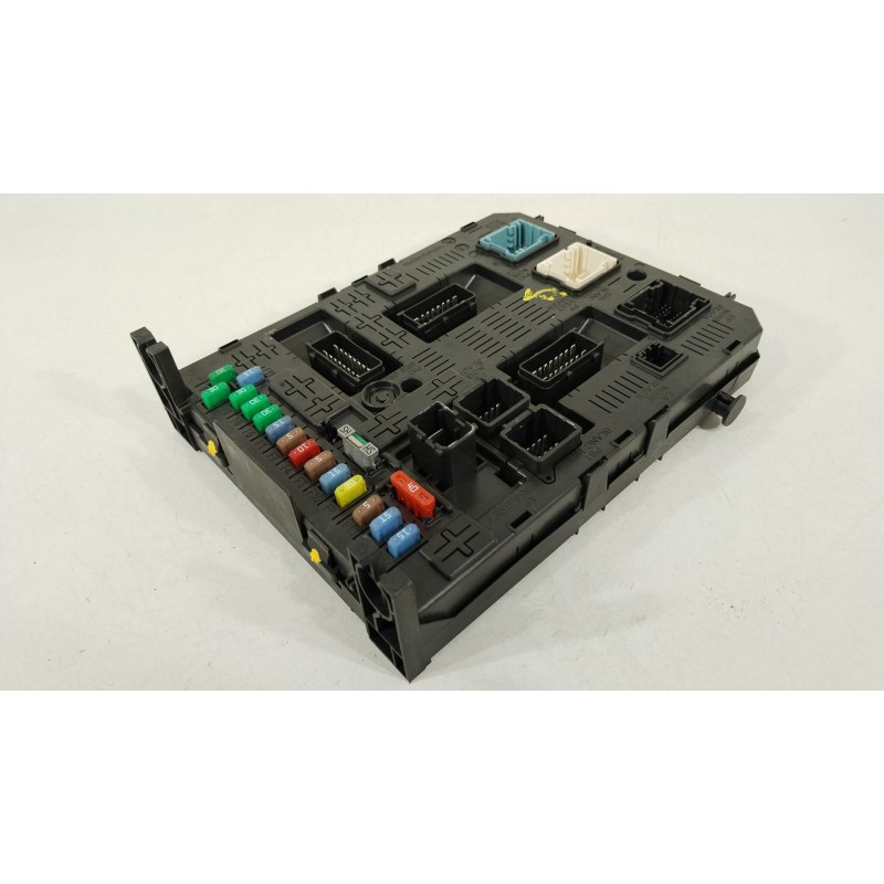 Recambio de caja reles / fusibles para peugeot 308 sw i (4e_, 4h_) 1.6 hdi referencia OEM IAM 1613317180  