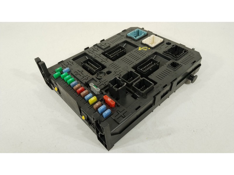 Recambio de caja reles / fusibles para peugeot 308 sw i (4e_, 4h_) 1.6 hdi referencia OEM IAM 1613317180  