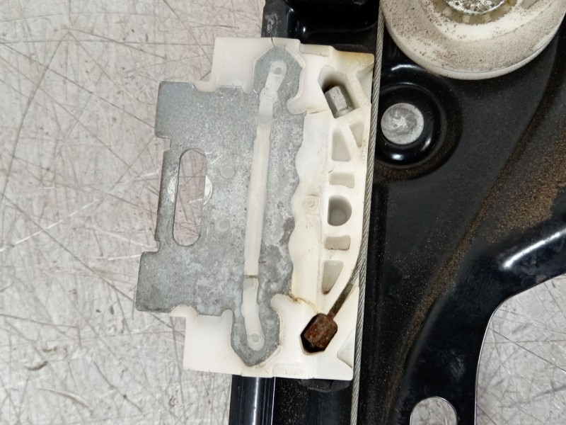 Recambio de elevalunas delantero izquierdo para bmw 3 coupé (e92) 320 i referencia OEM IAM 51337193455 7119201A 0130822402