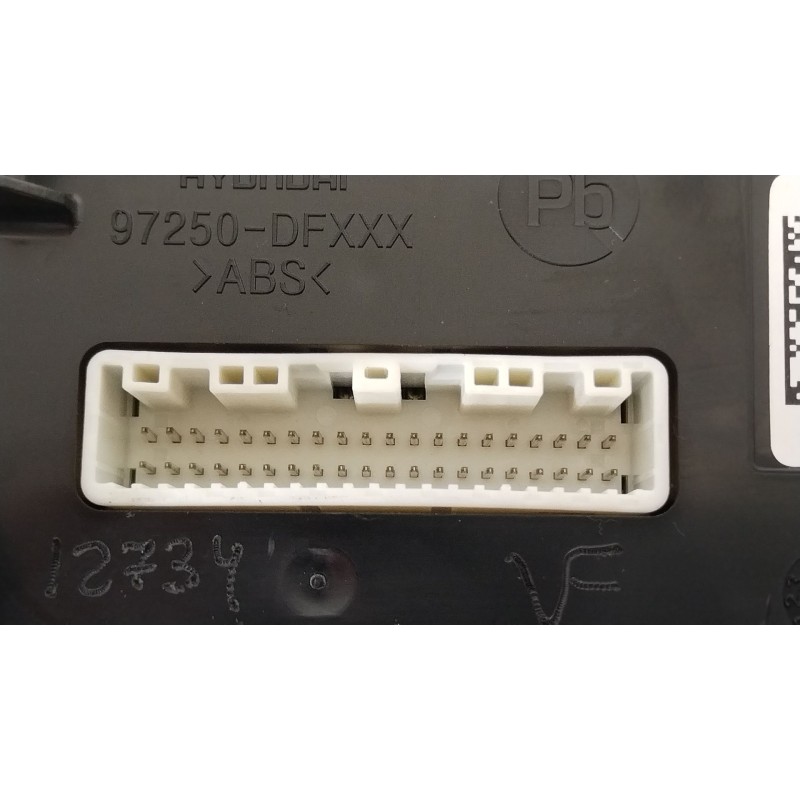 Recambio de mando climatizador para hyundai kona (os, ose, osi) 1.6 gdi hybrid referencia OEM IAM 97250DF320  