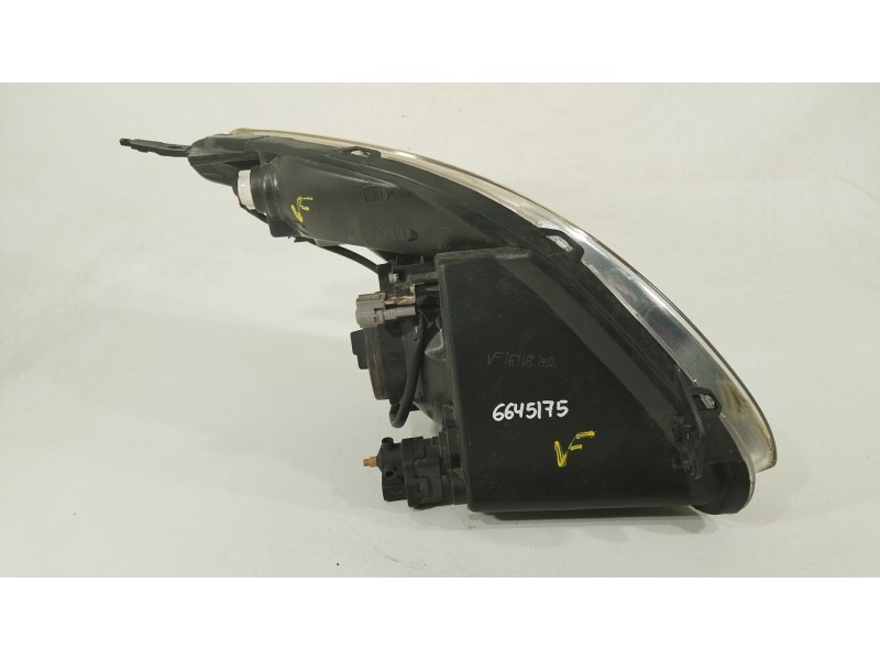 Recambio de faro izquierdo para suzuki swift iii (mz, ez) 1.3 ddis (rs 413d) referencia OEM IAM 3532062J11000  