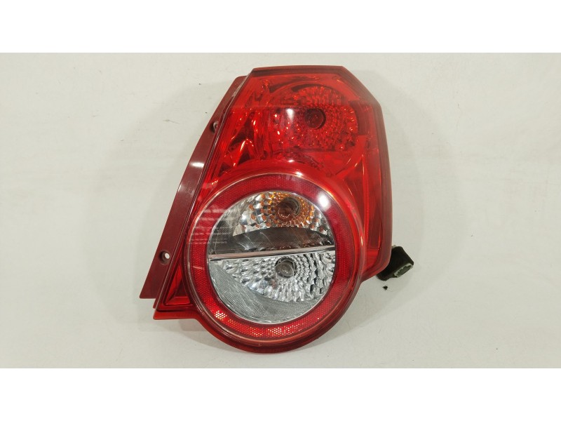 Recambio de piloto trasero derecho para chevrolet aveo / kalos hatchback (t250, t255) 1.2 referencia OEM IAM 95952067  