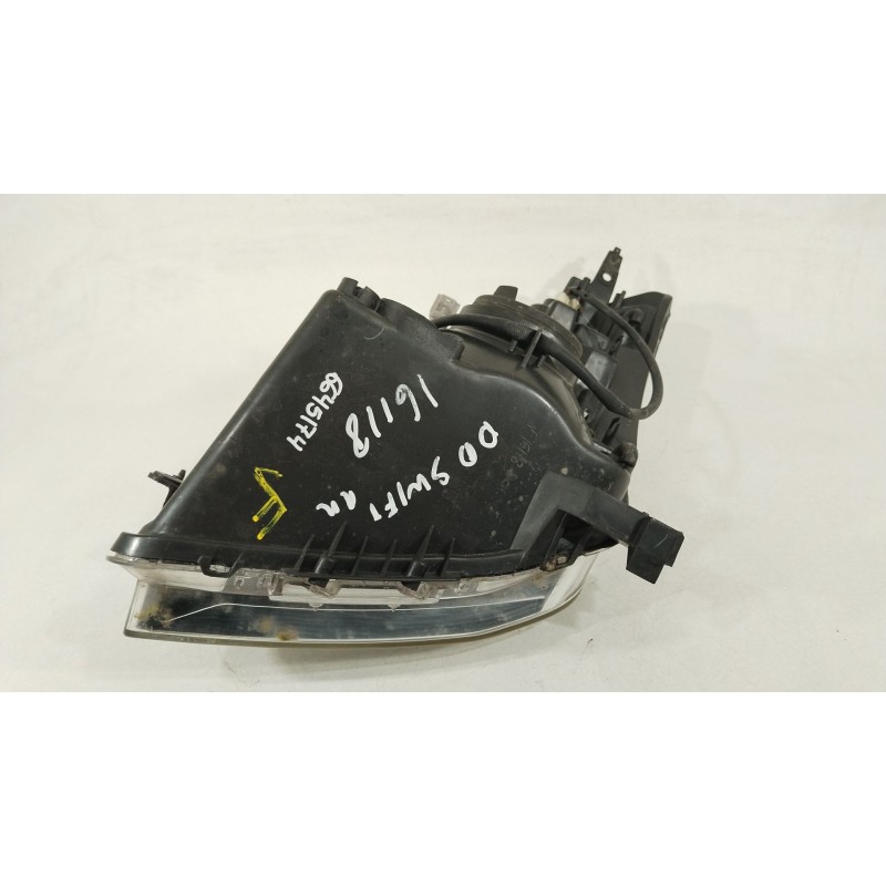 Recambio de faro derecho para suzuki swift iii (mz, ez) 1.3 ddis (rs 413d) referencia OEM IAM 3512062J11000  