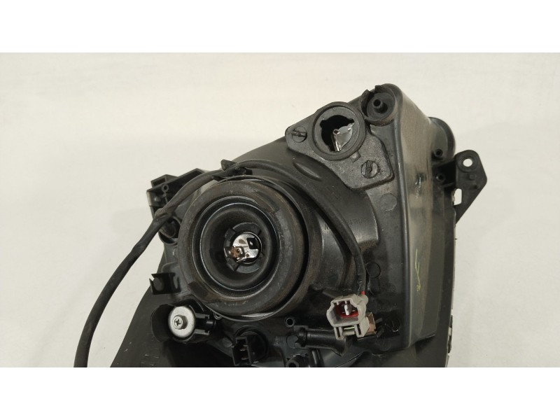 Recambio de faro derecho para suzuki swift iii (mz, ez) 1.3 ddis (rs 413d) referencia OEM IAM 3512062J11000  