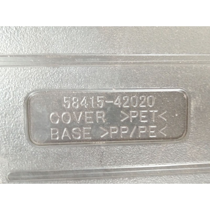 Recambio de tapizado maletero suelo para toyota rav 4 iii (_a3_) 2.2 d (ala35_) referencia OEM IAM 5841542020  