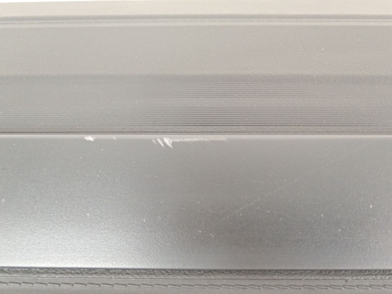 Recambio de bandeja trasera para skoda fabia combi active referencia OEM IAM 6V9867871B 6V9867871BTG9 