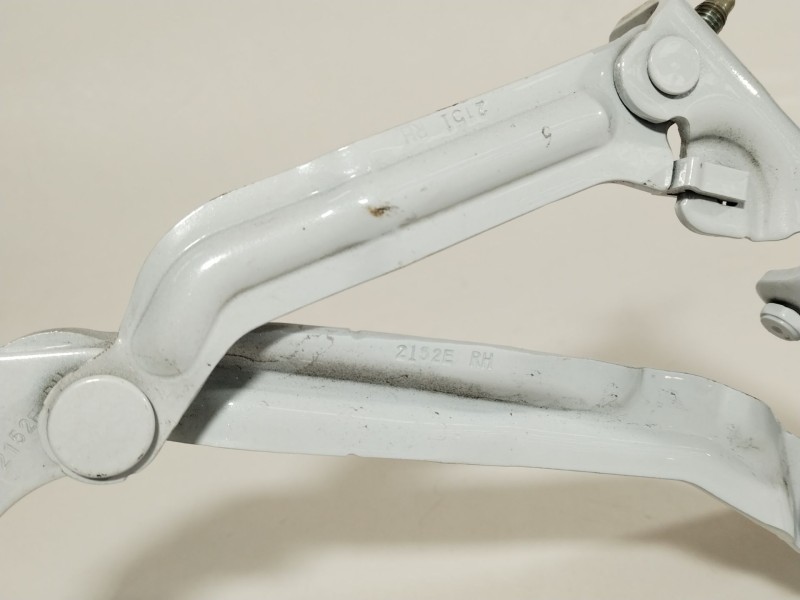 Recambio de bisagra para tesla model 3 ev referencia OEM IAM 155148100E  