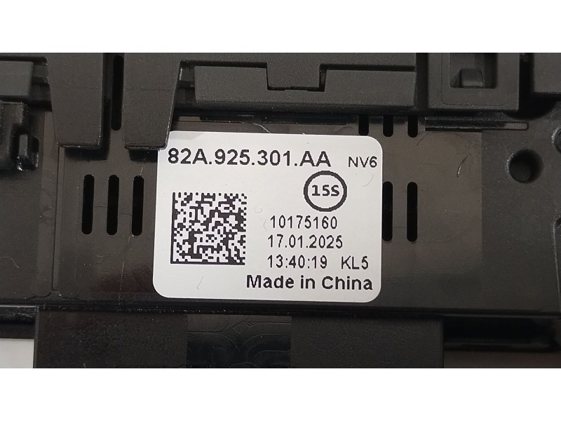 Recambio de mando multifuncion para audi a1 sportback (gba) 30 tfsi referencia OEM IAM 82A925301AA  