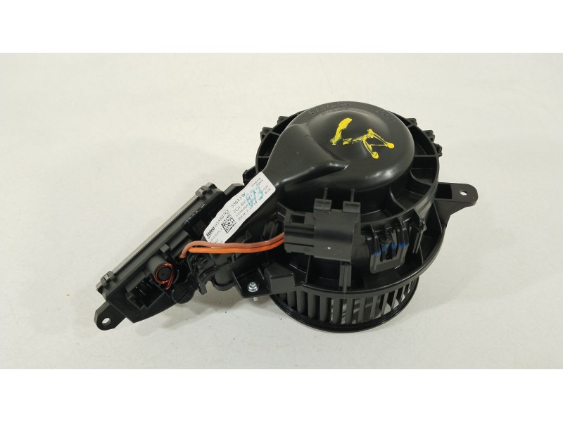 Recambio de ventilador calefaccion para audi a1 sportback (gba) 30 tfsi referencia OEM IAM 2Q1820021A 5WA907521 