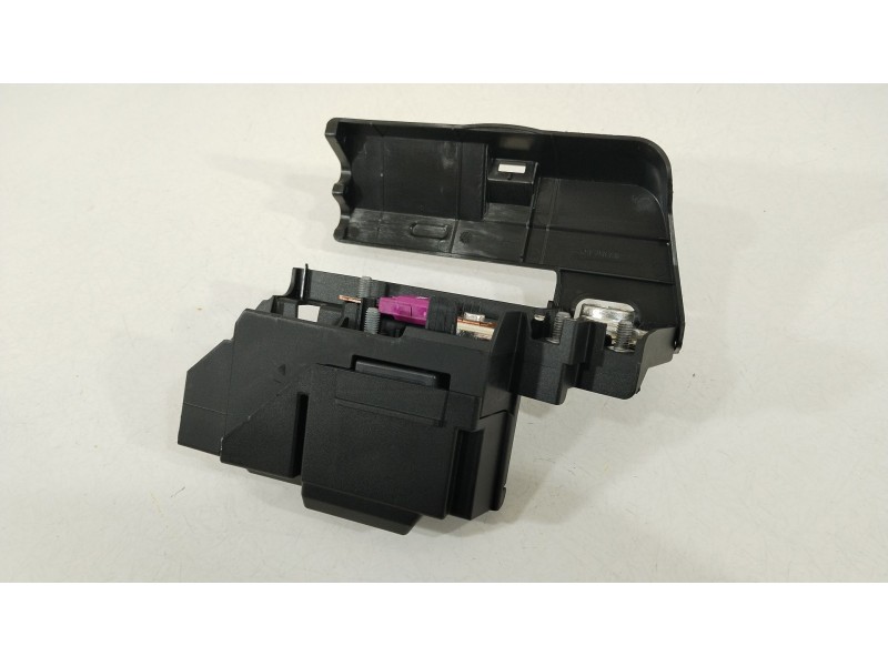 Recambio de caja reles / fusibles para audi a1 sportback (gba) 30 tfsi referencia OEM IAM 2Q0915459B 4N0915519A 