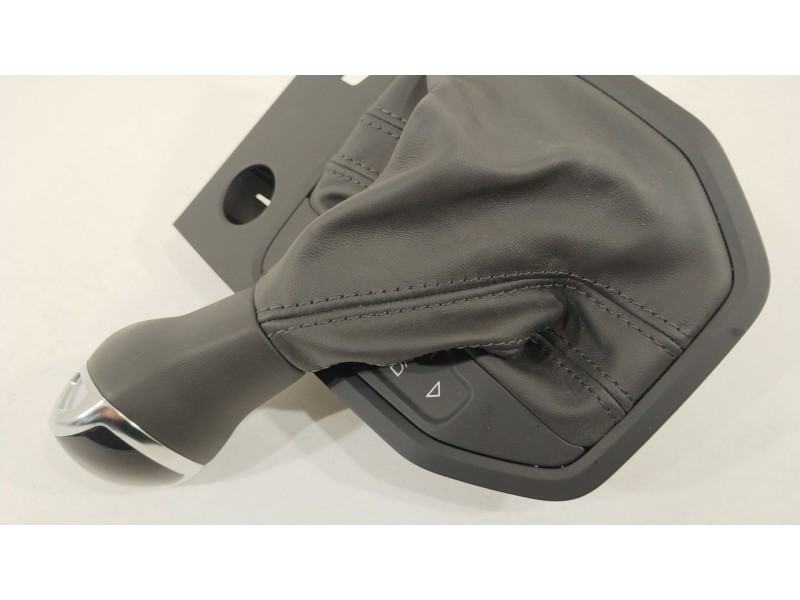 Recambio de pomo palanca cambio para audi a1 sportback (gba) 30 tfsi referencia OEM IAM 82B713139B  