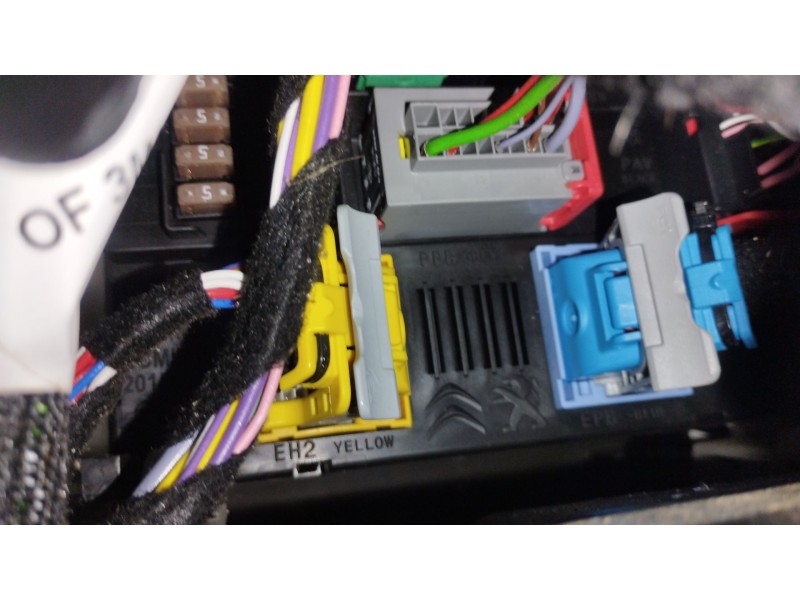 Recambio de caja reles / fusibles para peugeot traveller autobús (v_) 2.0 bluehdi 145 referencia OEM IAM 9845141280  